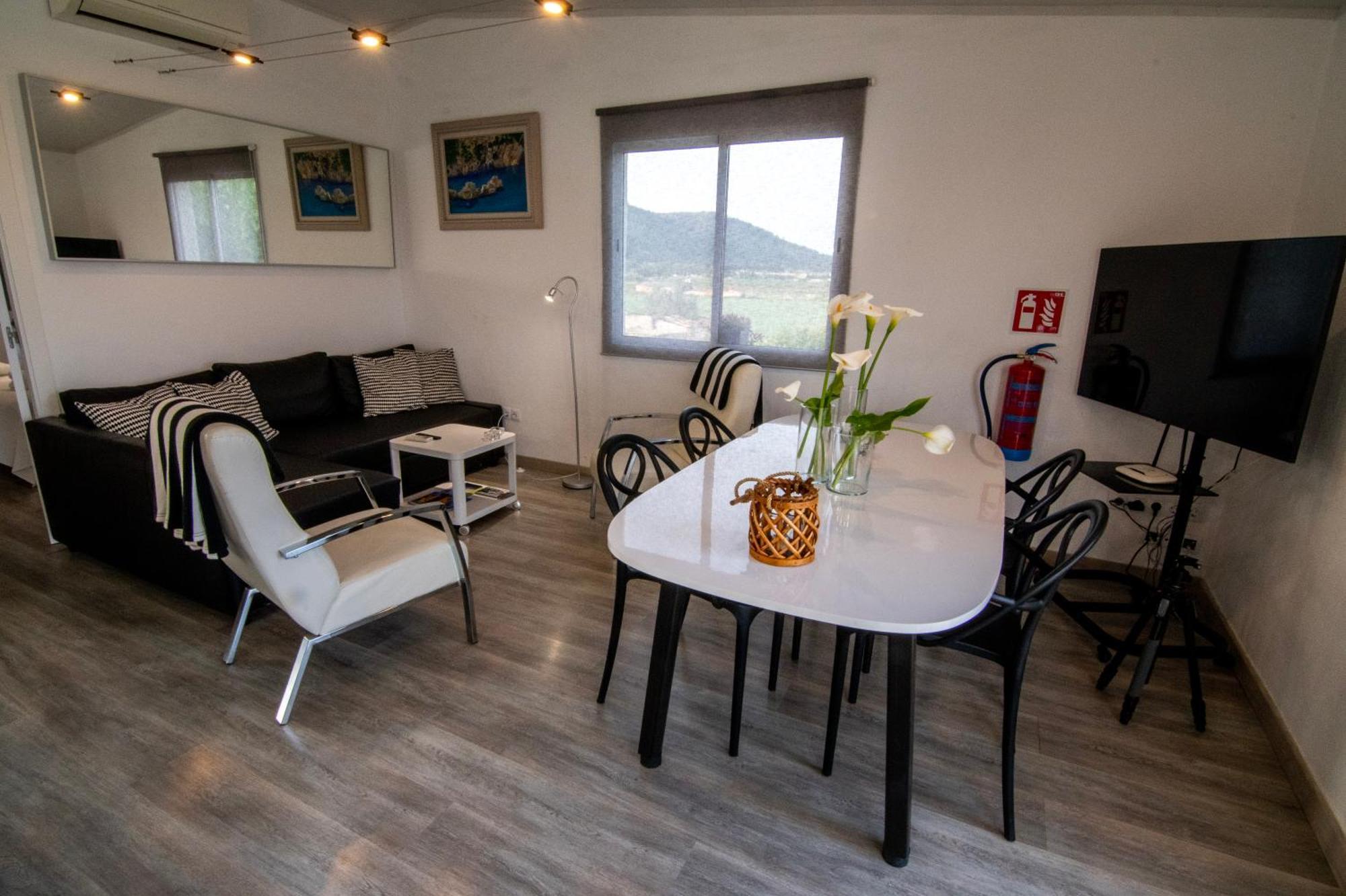 Villa Els Tarongers Perfect For Families Or Friends à Sa Pobla Extérieur photo
